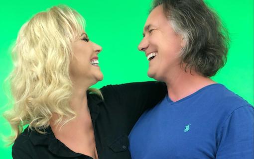 https://personallifemedia.com/wp-content/uploads/2018/08/Suz-and-Tim-Looking-At-Each-Other-320.jpg